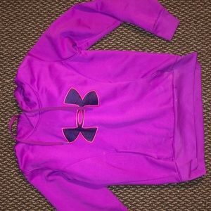 Under armor sweatshirt